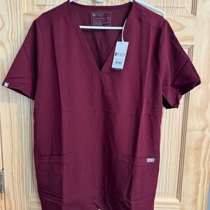 Women’s figs XXL scrub top, maroon new with tags